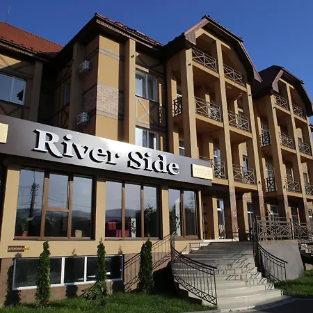 Resort River Side *