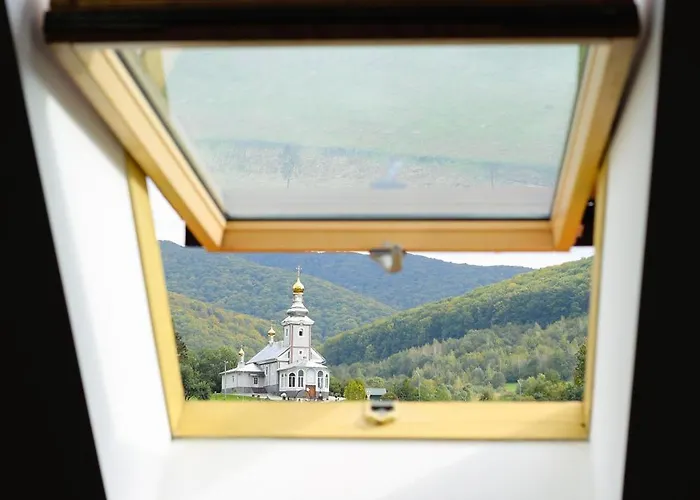 River Side 度假村 *