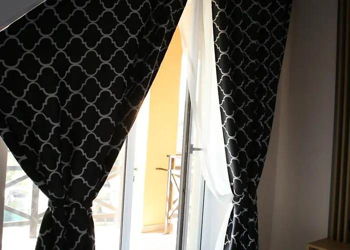 River Side 度假村 波利亚纳